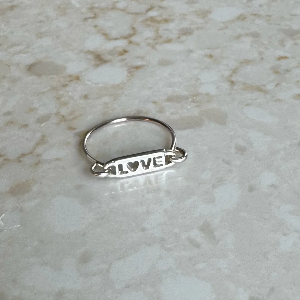 NWOT Sundance A Simple Love Ring, Sterling Silver